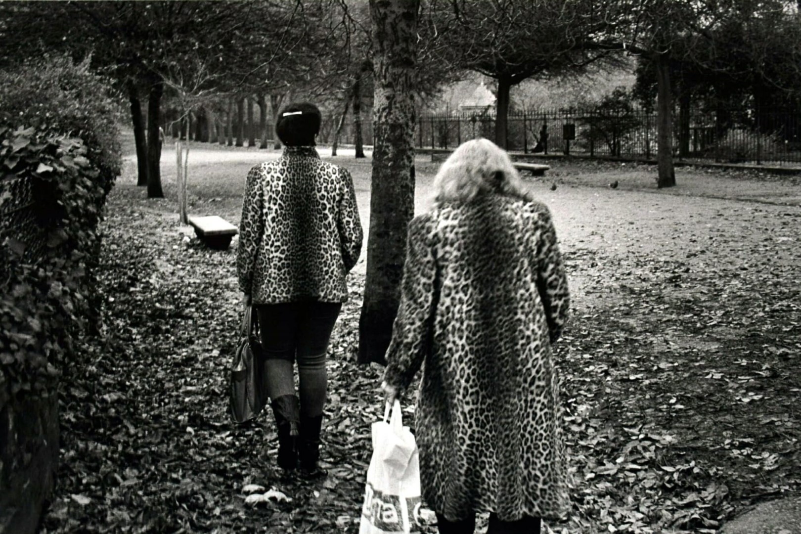 <span style="font-weight:normal;">2 Women with Leopard Coats, Jardin des Plantes, Paris, 1985</span>