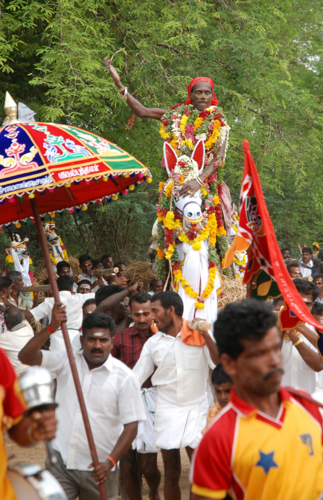 <span style="font-weight:normal;">At this festival, all of the numerous rituals are completed in one afternoon in the potters' village. After the "eye opening" ceremony, Ayyanar rides on his horse from the potters' village to the shrine. Once there, Ayyanar will continue to bless his subjects and the offerings will find their permanent home next to the previous years' pieces.</span>