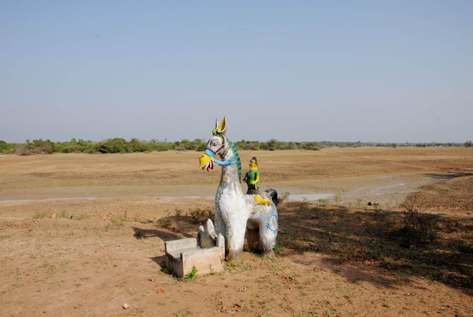 <span style="font-weight:normal;">A lone horse and rider (<i>kutherai-karan</i>) guard the boundary between flood-lands and (very arid) pasture.</span>