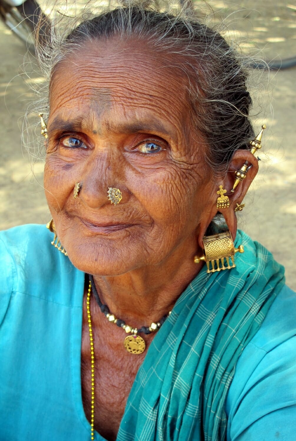 <span style="font-weight:normal;">Woman with Earrings, Vengitagulam, 2012</span>