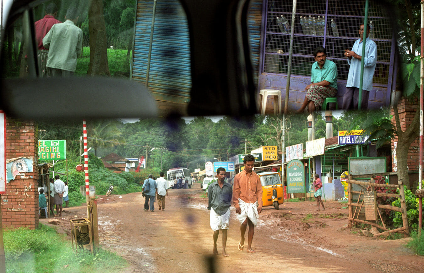 Border between Tamil Nadu and Karnataka, July 2003